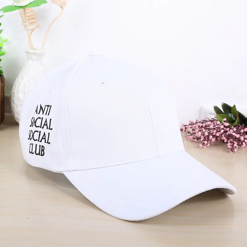 TRENDY BASEBALL CAP